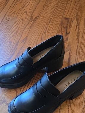 Esprit Women's Black Chunky Heel Penny Loafers